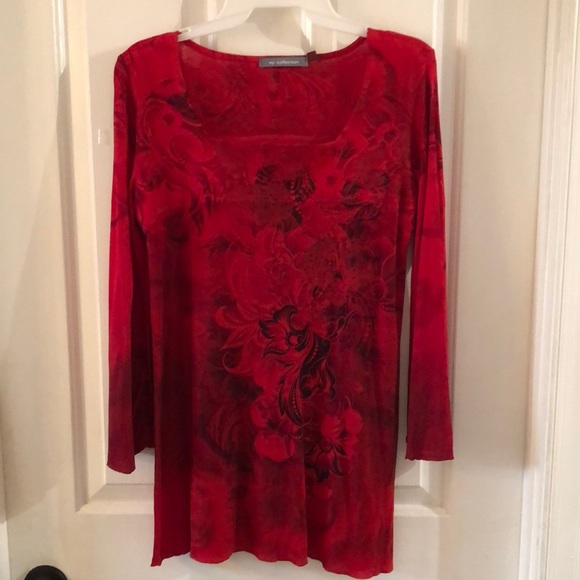 Gorgeous Beaded🥳HP🥳Flowered Top - Picture 1 of 7